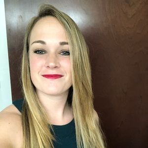 Meet your Posher, Carly